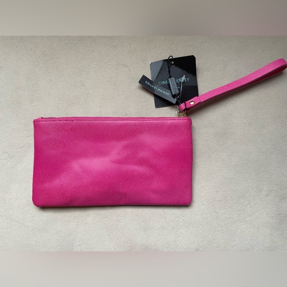 🆕Cynthia Rowley Pink Saffiano Leather Wristlet - Picture 2 of 3